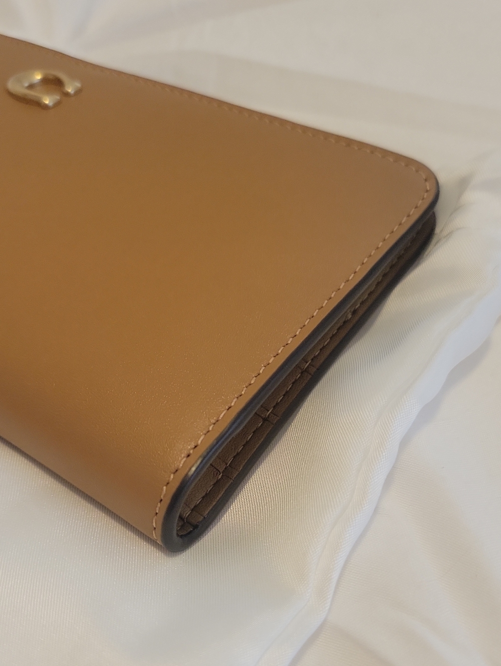 Coach Essential slim wallet in Honey Brown - Picture 2 of 11